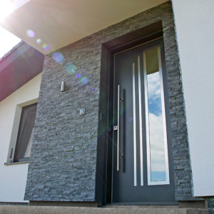 ADLO - Bezpe�nostn� Termo dvere Tesim, Presklen� PS370, pancierov� trojsklo, povrch dver� RAL 7015