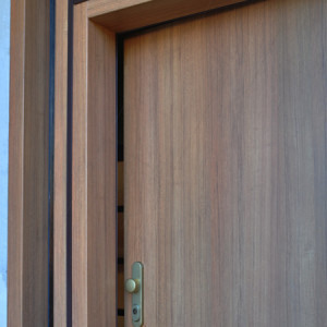 ADLO - Sicherheitst�r TEDUO, Thermo f�r den Au�enbereich, Dreifachglas Fixteile, Detail der Zargenverkleidung