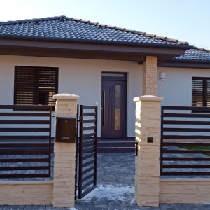 ADLO - Thermo-Sicherheitst�r Teduo, verglast PS370, Oberlichte, atyp. T�rgriff, T�roberfl�che RAL 7015