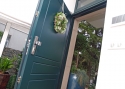 ADLO - Thermo-Außenraumtür ARDEN, Breite 105cm, Profildesign F240, Oberfläche RAL 6012 und Oberlichte